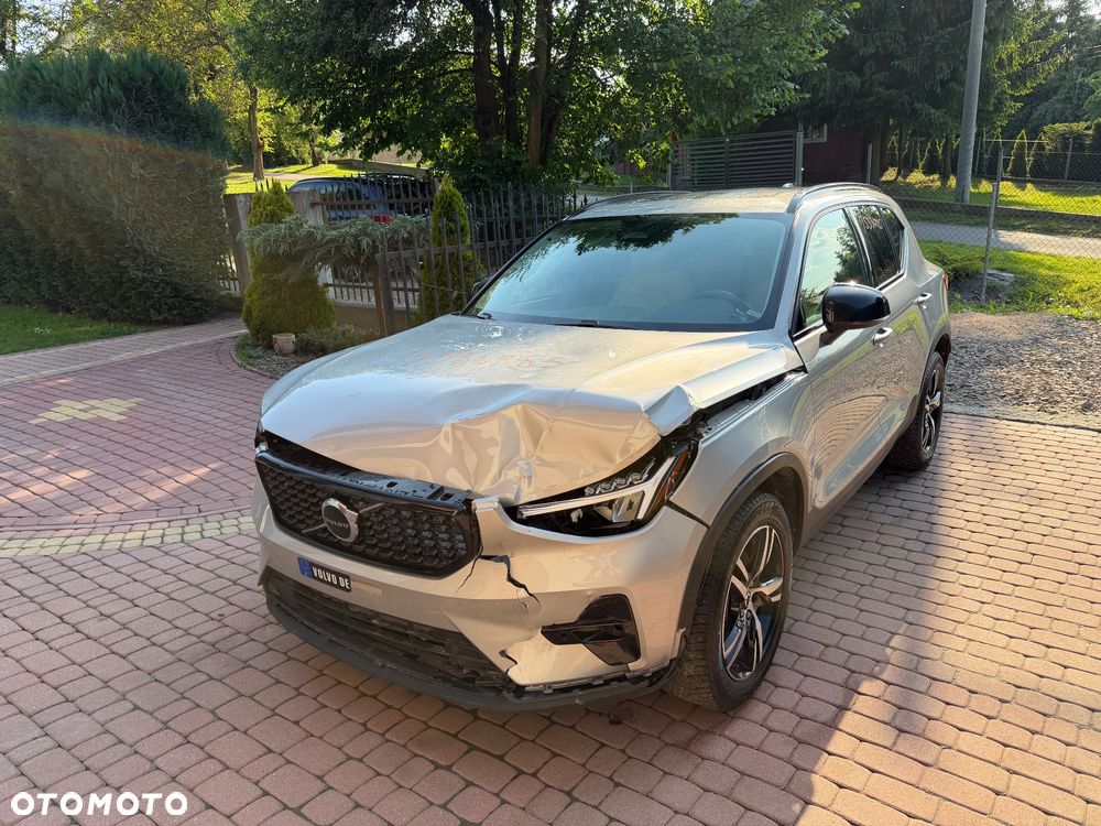 Volvo XC 40 B5 B AWD Ultimate Dark - 1