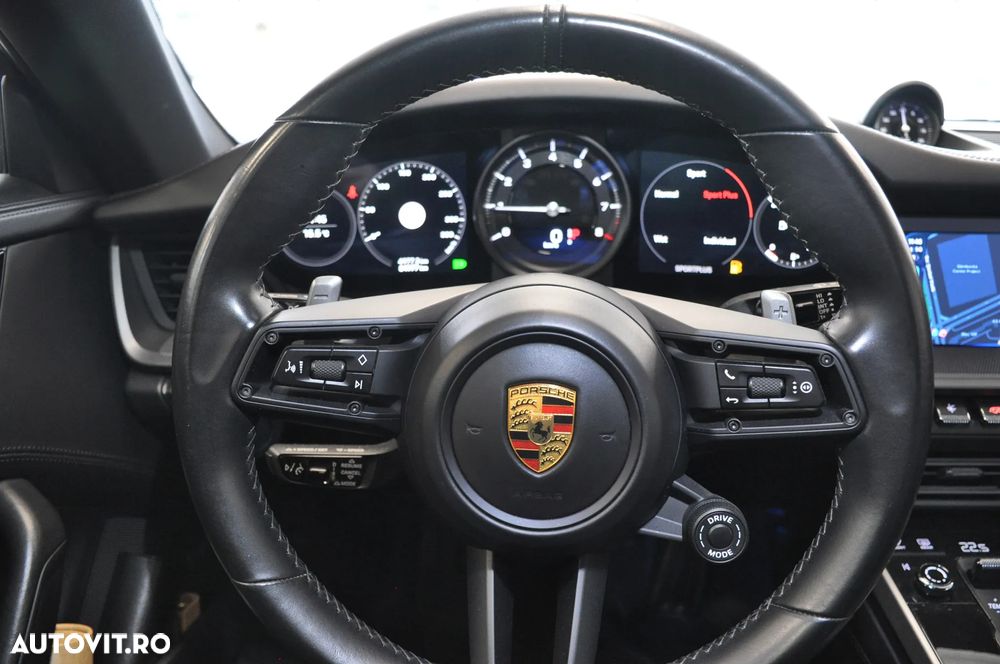 Porsche 911 Carrera 4S PDK - 23