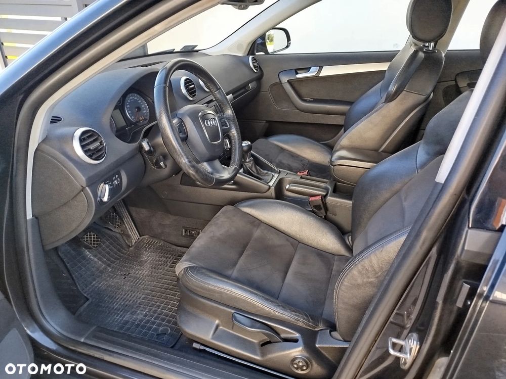 Audi A3 Sportback - 8