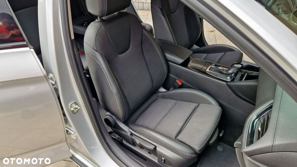 Opel Insignia - 21
