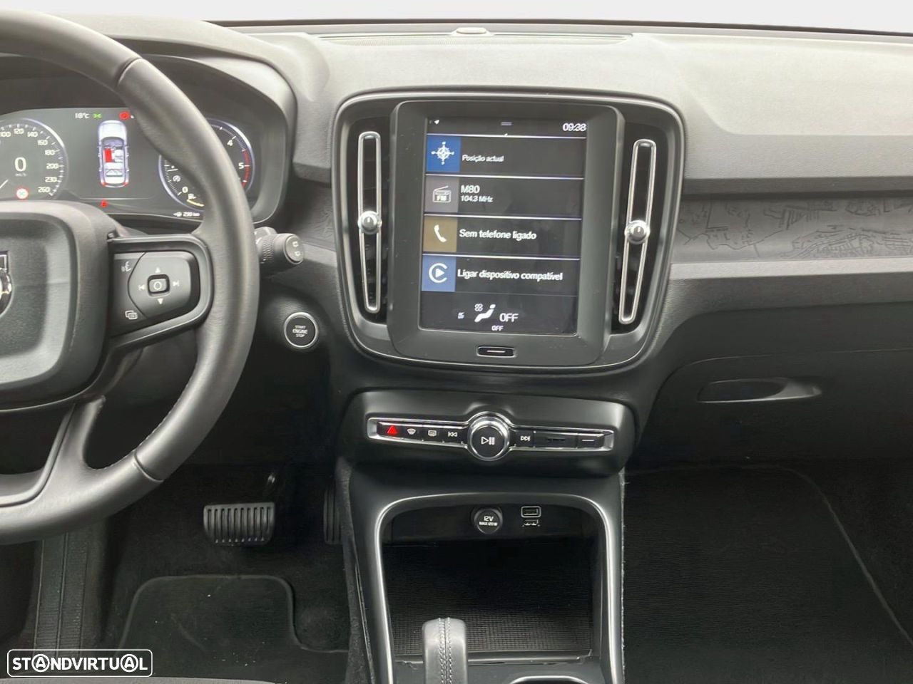 Volvo XC 40 2.0 D3 Momentum Geartronic - 12