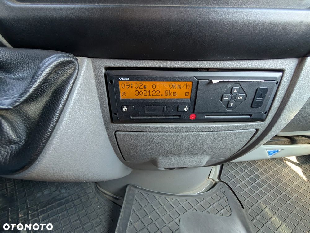 Mercedes-Benz Sprinter 519 - 18