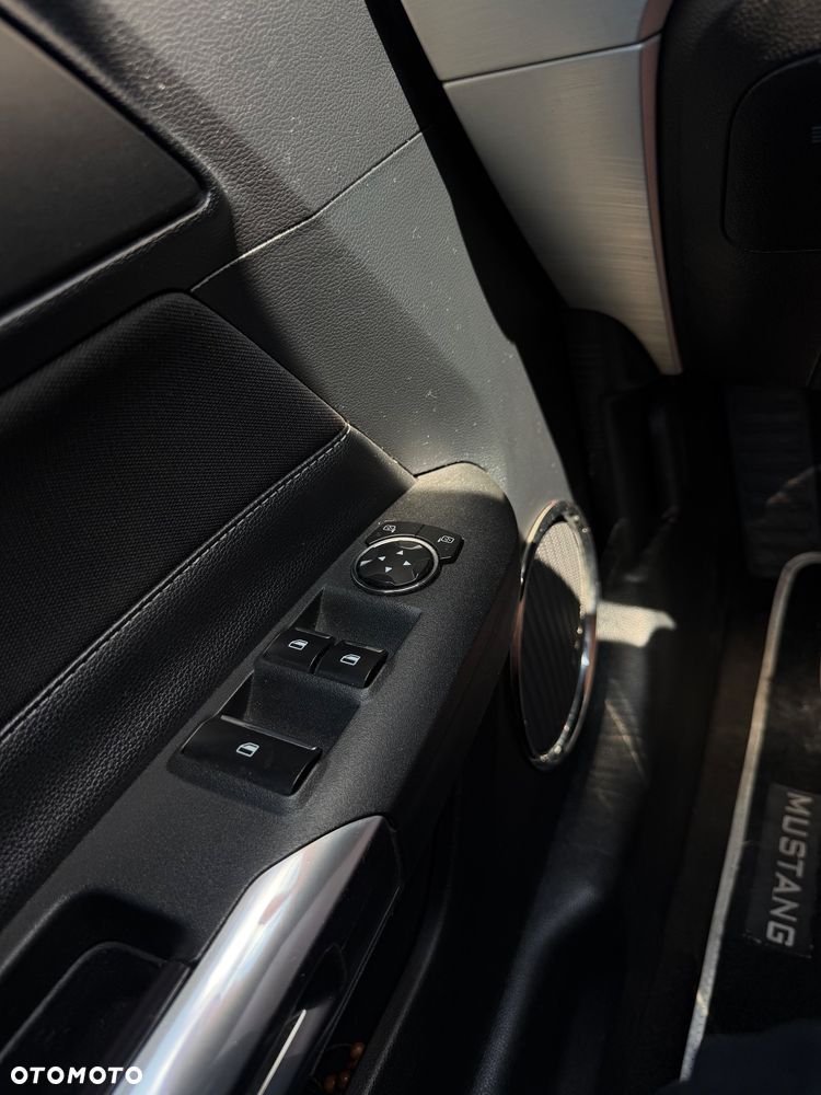 Ford Mustang 3.7 V6 - 13