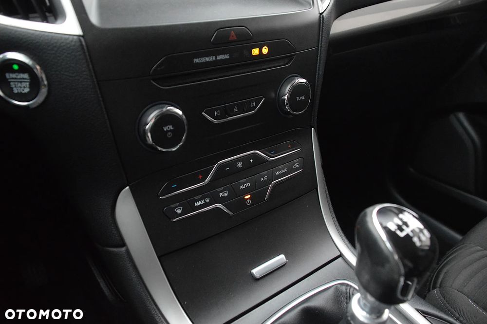 Ford S-Max 2.0 TDCi 4WD Titanium - 28