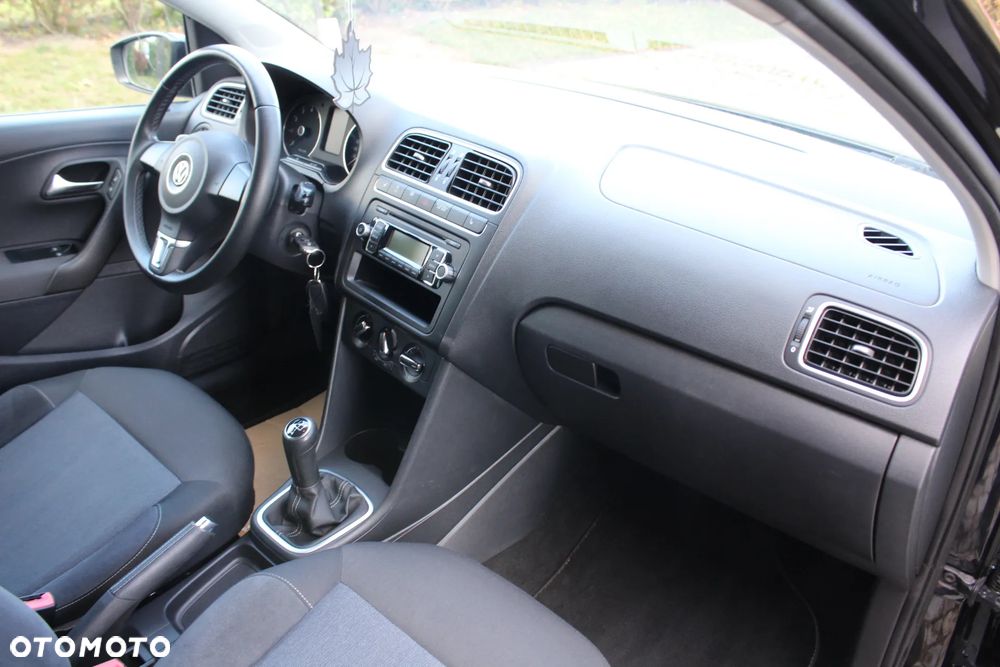 Volkswagen Polo - 18
