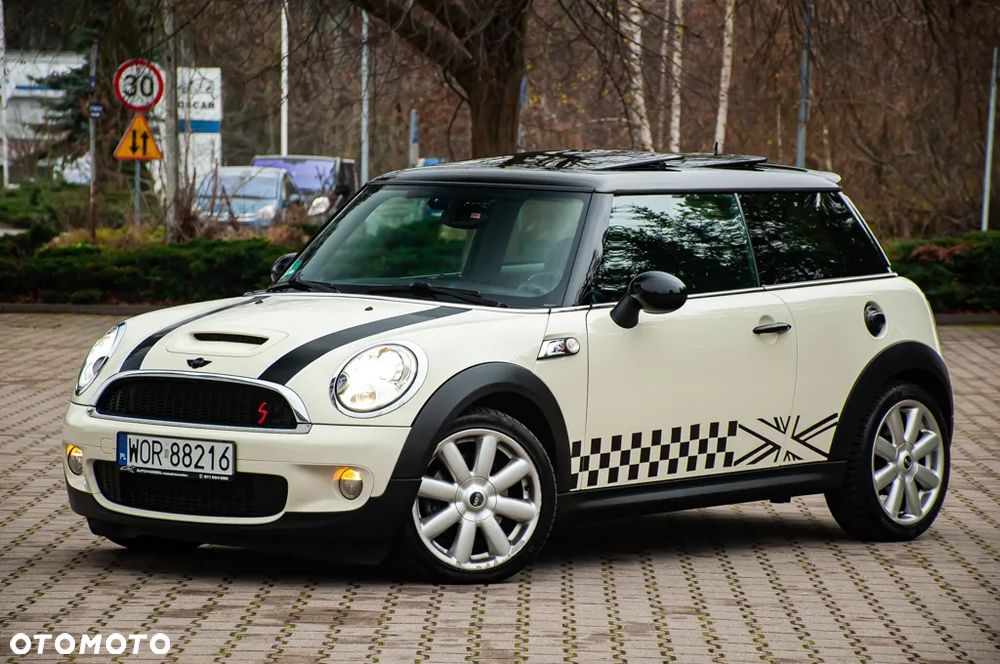 MINI Cooper S 50 Camden - 15