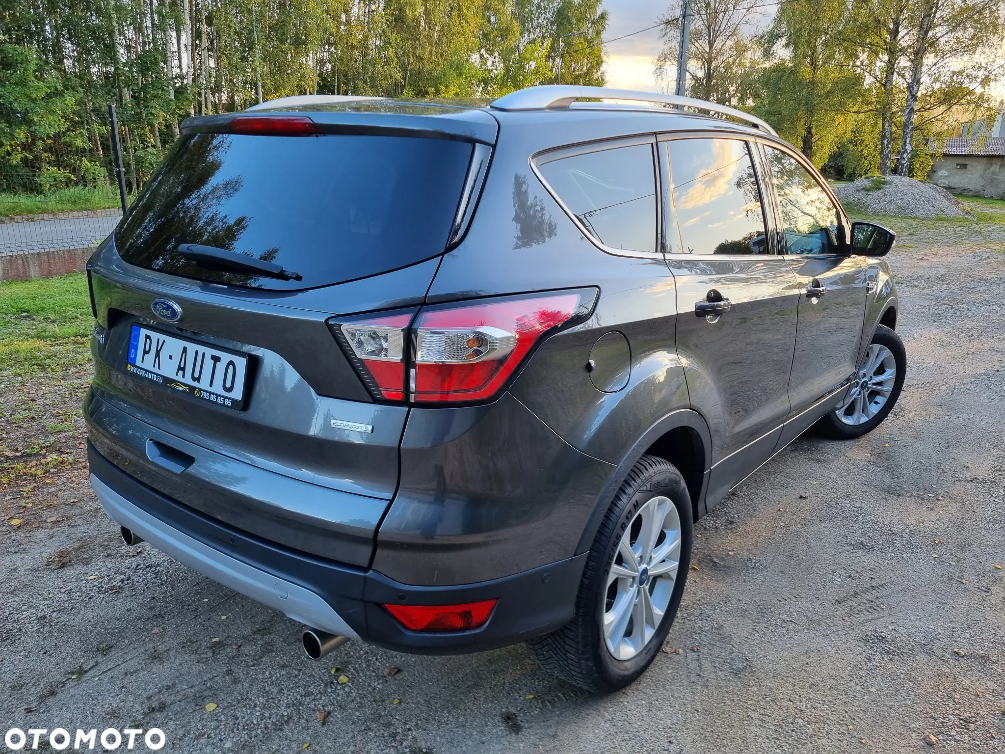 Ford Kuga 1.5 EcoBoost 2x4 Titanium - 29