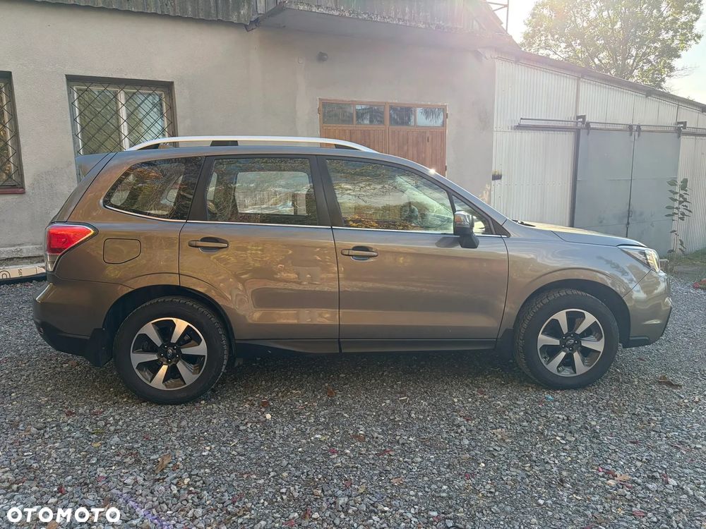 Subaru Forester 2.0 i Exclusive - 36
