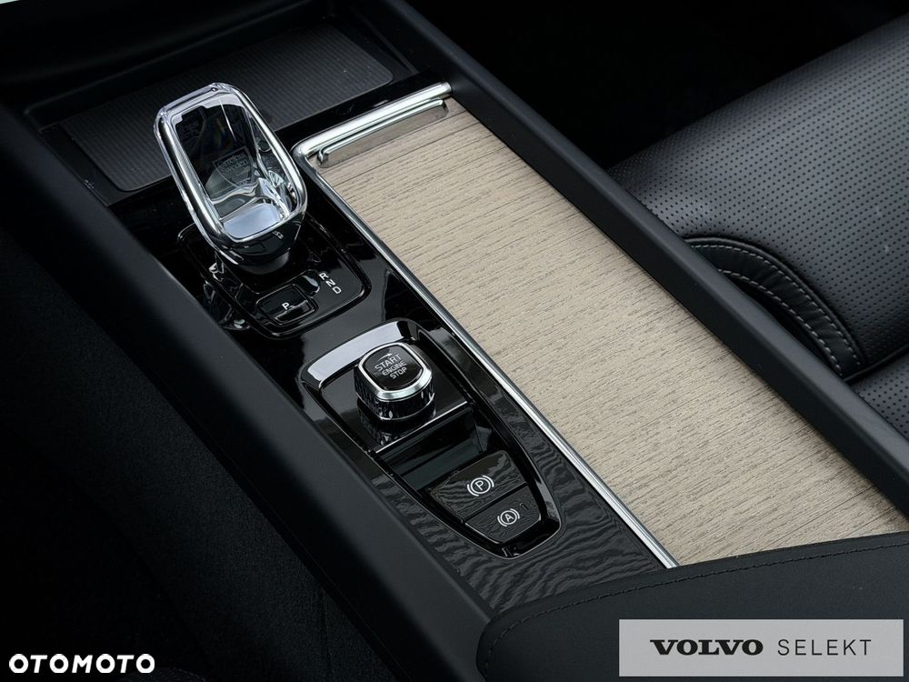 Volvo XC 60 - 25