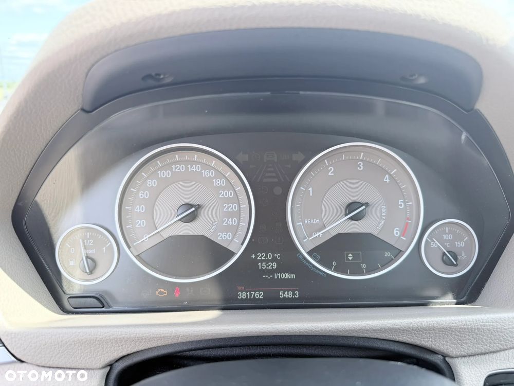 BMW Seria 3 320d - 22