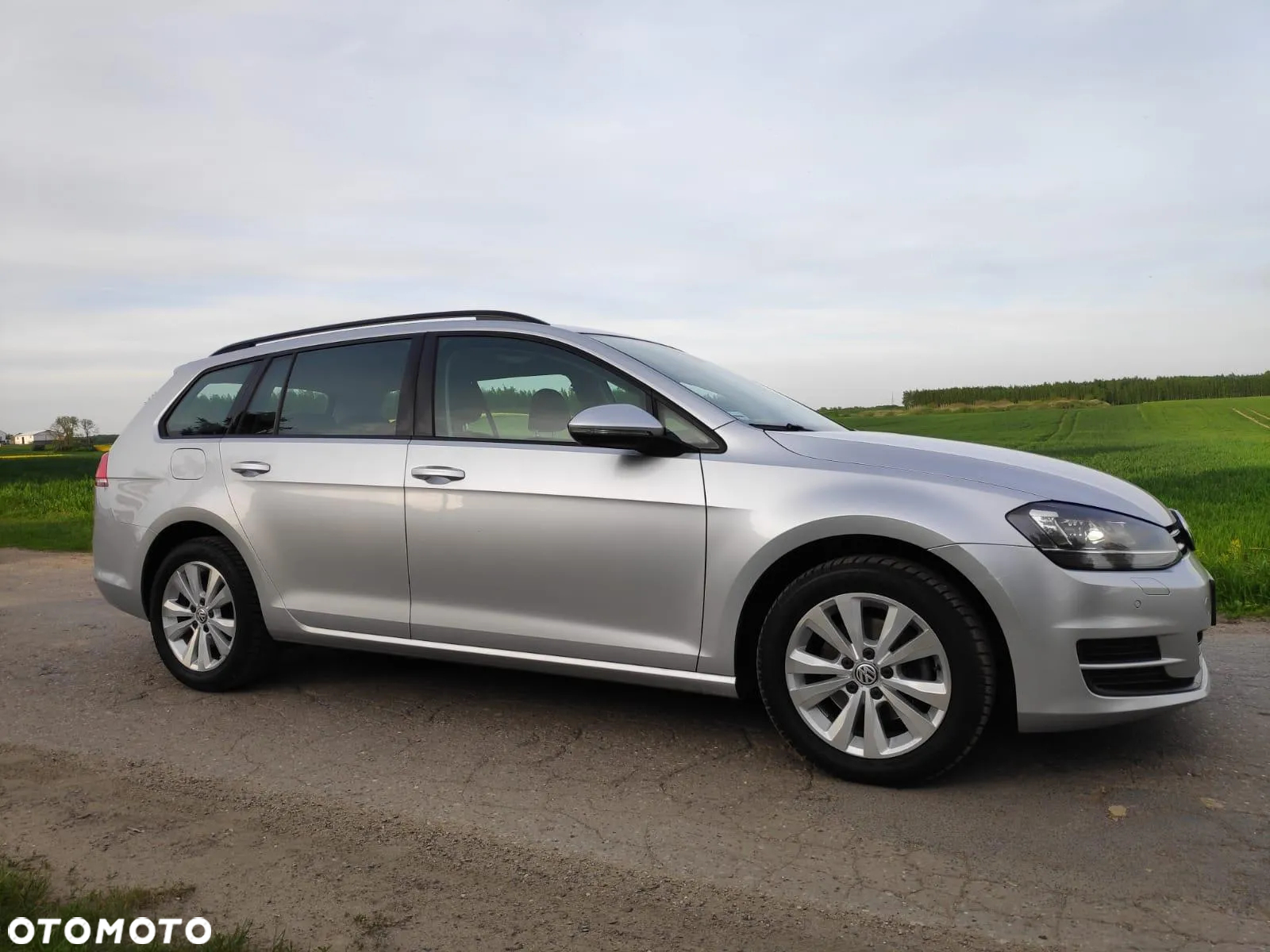 Volkswagen Golf VII 1.6 TDI BMT Trendline DSG - 16