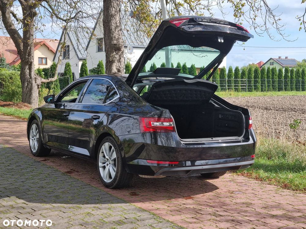 Skoda Superb 2.0 TSI Style DSG - 29