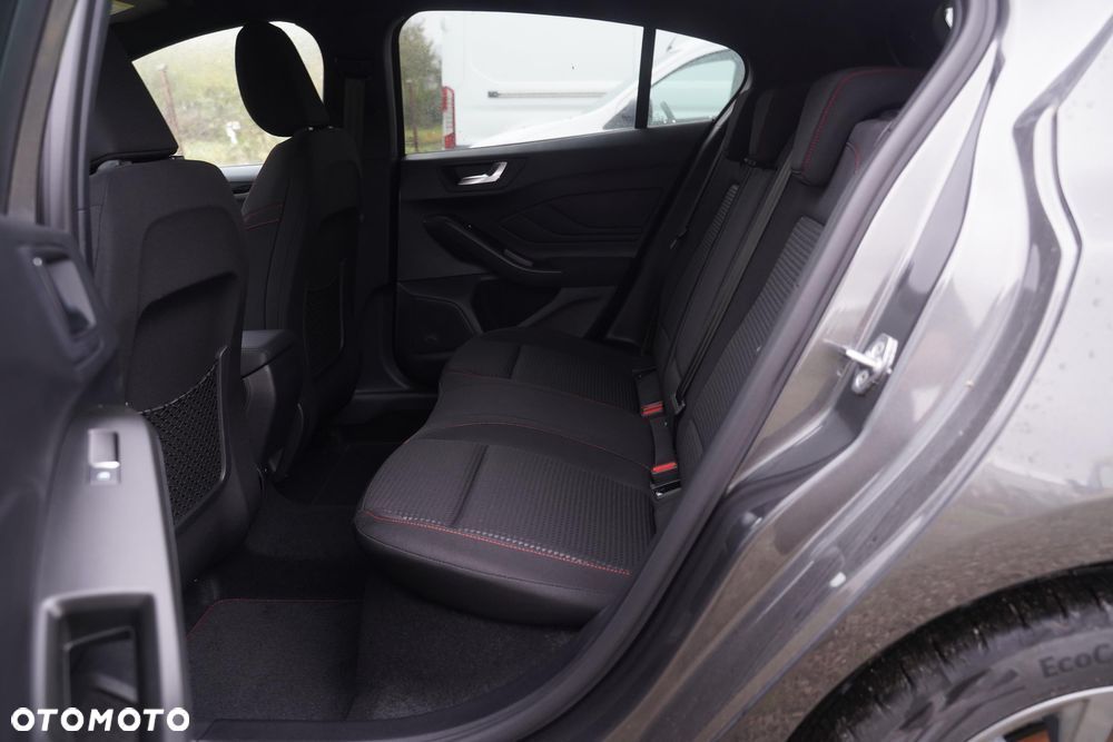 Ford Focus 1.0 EcoBoost mHEV ST-Line X - 9