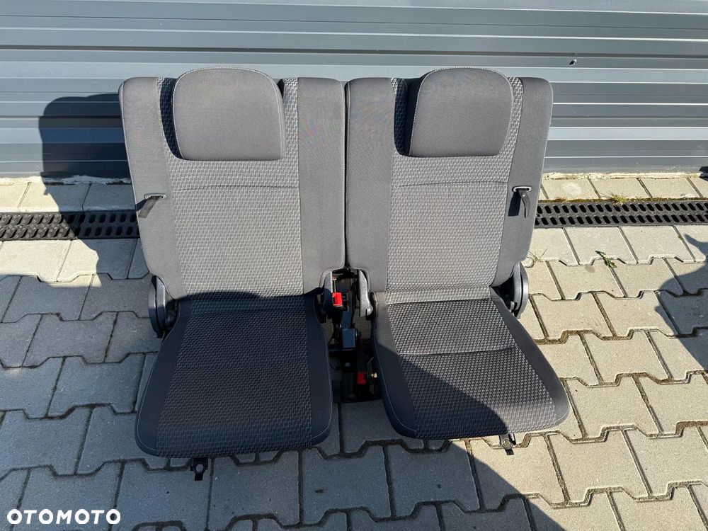 TOYOTA VERSO LIFT 13-18 FOTELE 2 3 RZĄD PASY PLASTIKI PRZEKŁADKA VANA - 5