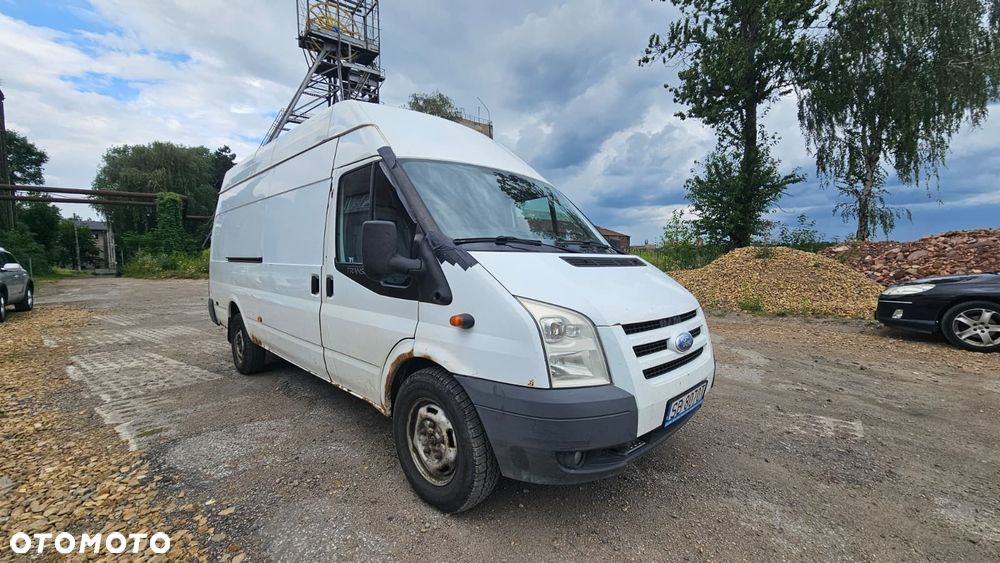 Ford Transit - 1