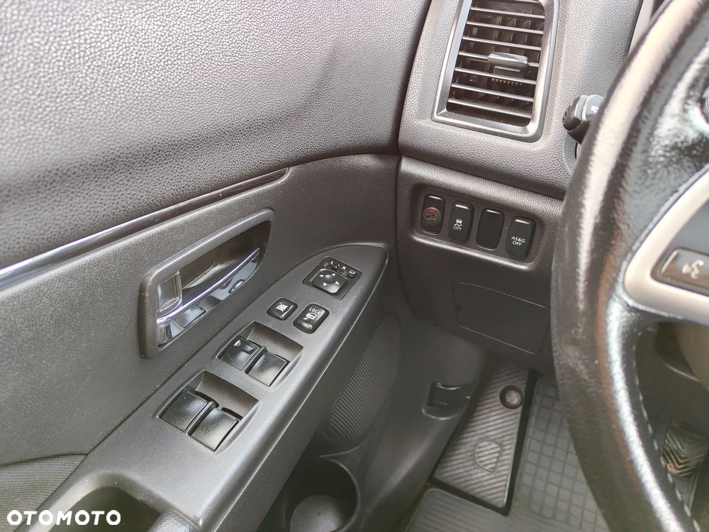 Mitsubishi ASX 1.6 Intense - 21