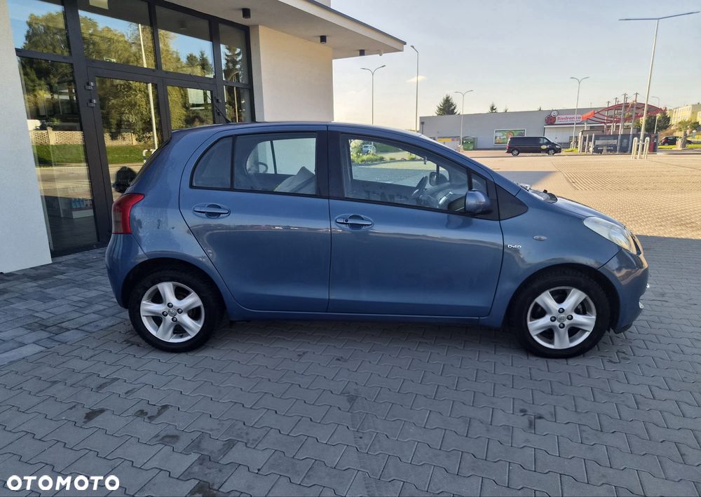 Toyota Yaris 2006 photo 4