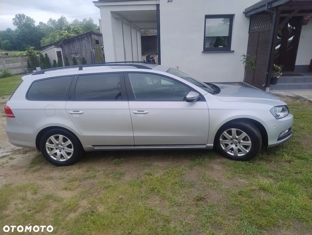 Volkswagen Passat 2.0 TDI Comfortline DSG - 2