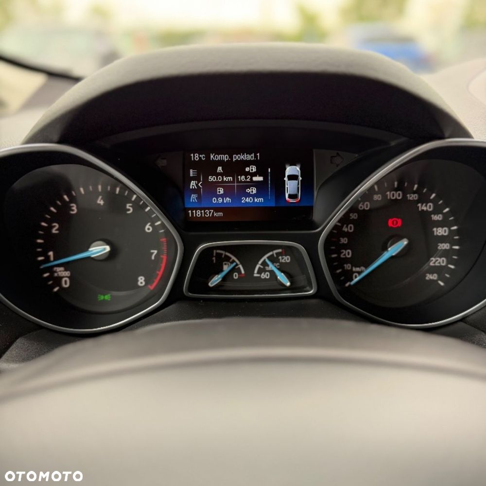 Ford Grand C-MAX - 32