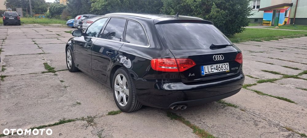 Audi A4 Avant 2.0 TDI DPF Attraction - 4