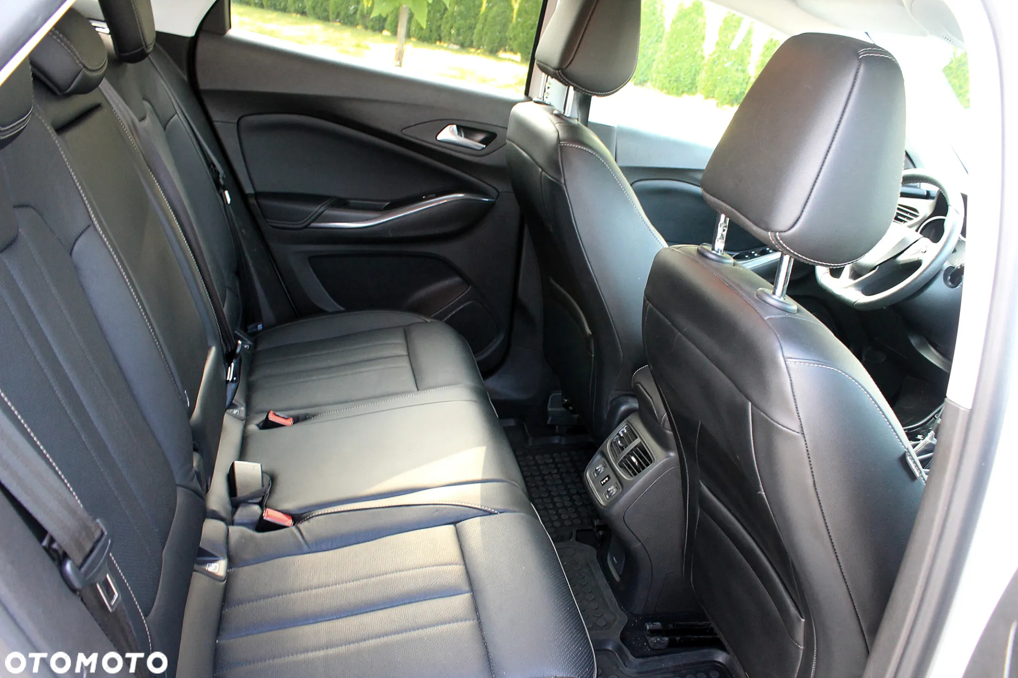 Opel Grandland X 2.0 D Start/Stop Automatik Business Innovation - 7