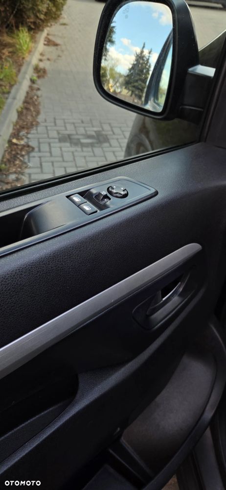 Peugeot Traveller L2 2.0 Business VIP - 22