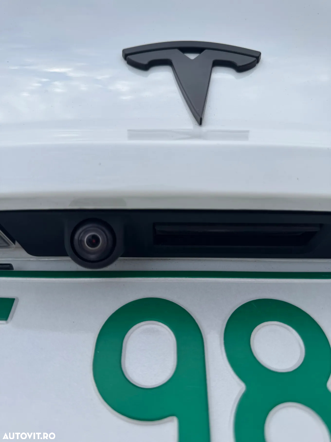 Tesla Model 3 Long Range - 28