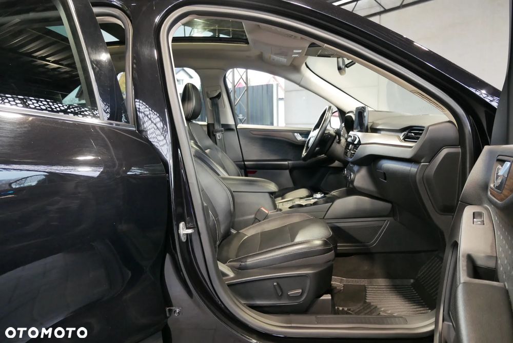 Ford Escape 2.0 EcoBoost AWD Titanium - 9