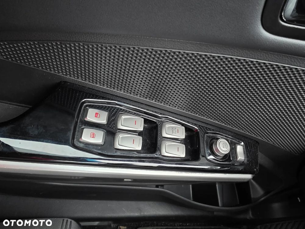 SsangYong/KGM Tivoli e-XGi 160 2WD Sapphire - 11