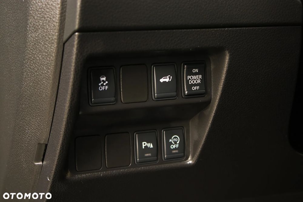 Nissan X-Trail 1.6 DCi ALL-MODE 4x4i N-Vision - 32