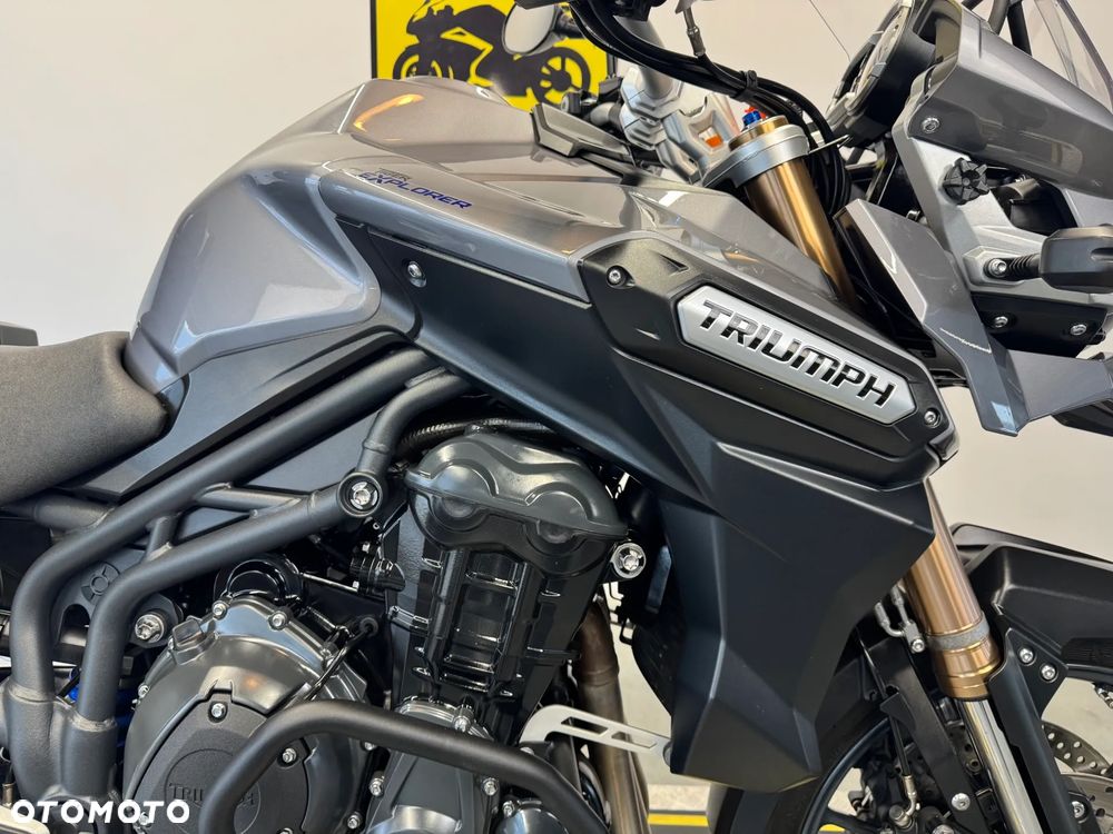 Triumph Tiger - 12