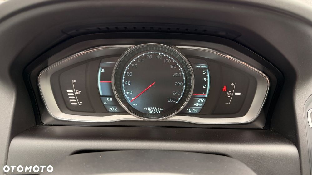 Volvo XC 60 D4 Momentum - 10