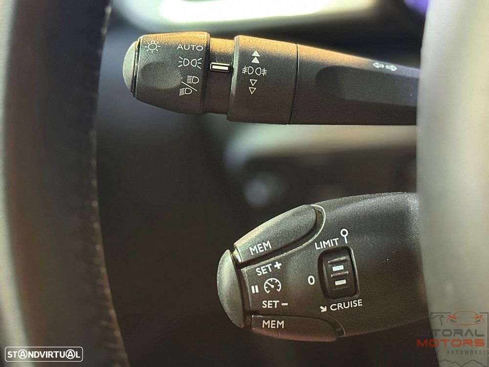Citroën C3 1.2 PureTech Feel EAT6 - 23