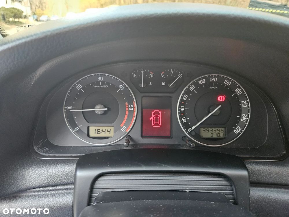 Skoda Superb 2.0 TDI DPF Classic - 3