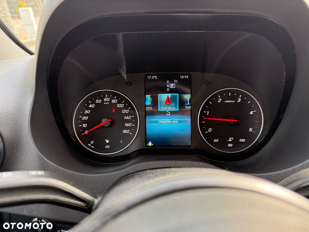 Mercedes-Benz Sprinter - 19