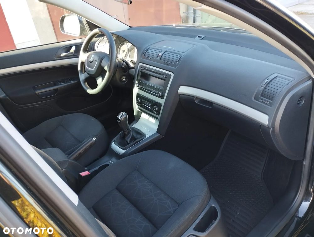 Skoda Octavia 2.0 TDI Family Plus - 6