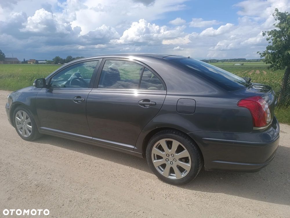 Toyota Avensis 2.0 VVT-i Sol - 3