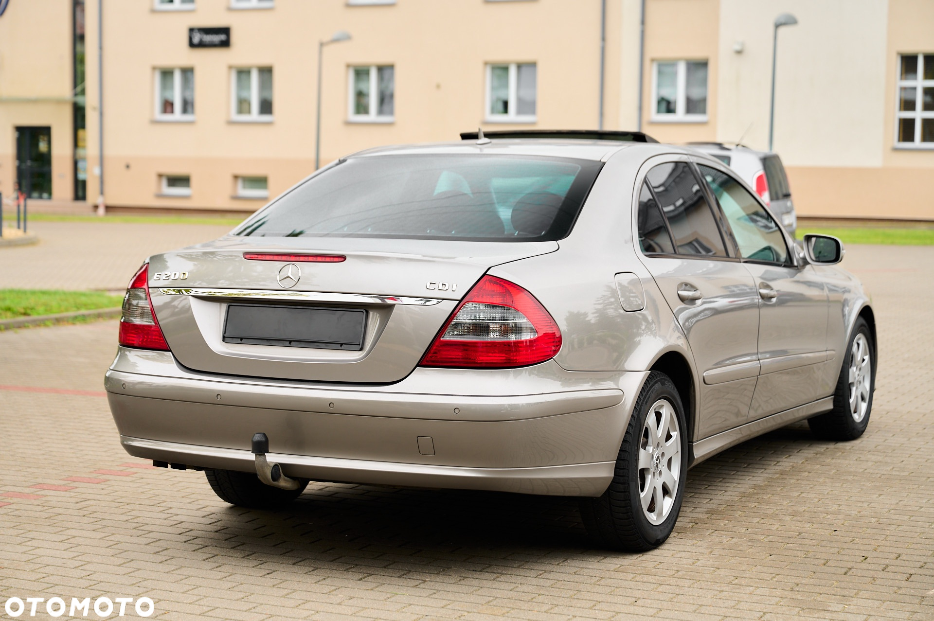 Mercedes-Benz Klasa E - 12