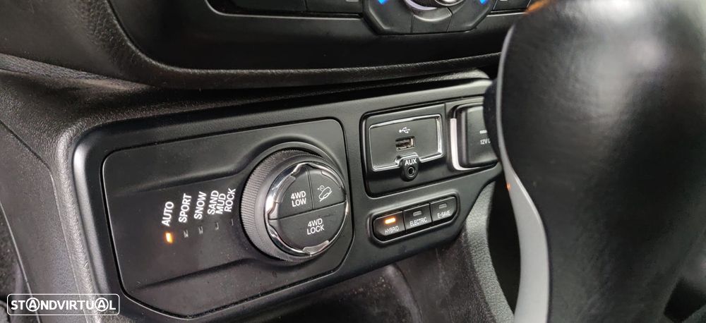 Jeep Renegade 1.3 TG Trailhawk - 38