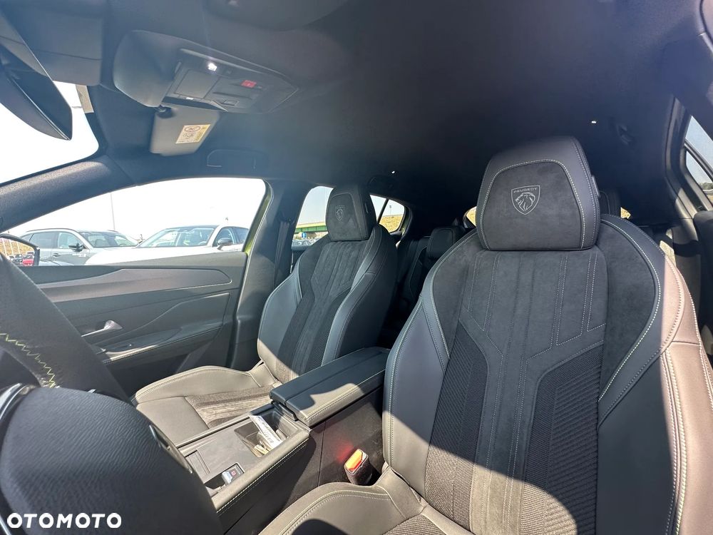 Peugeot 408 1.6 Plug-in Hybrid 240 GT Exclusive e-DCS7 - 21