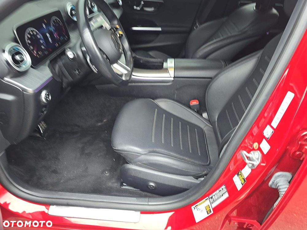 Mercedes-Benz Klasa C 300 4Matic 9G-TRONIC AMG Line - 5