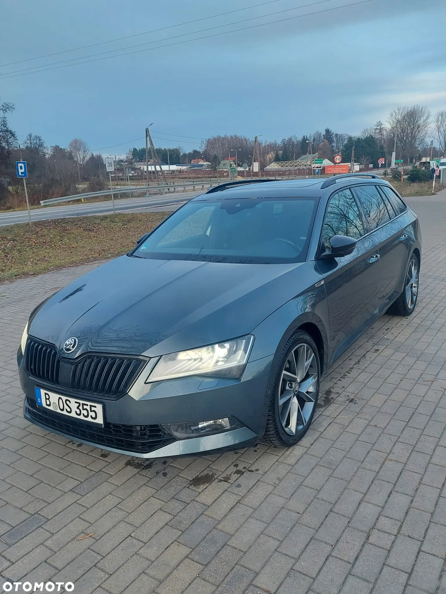 Skoda Superb Combi 2.0 TSI 4x4 DSG Ambition - 13
