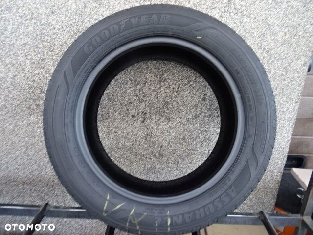 215/55/R17 94H Goodyear Assurance - 5