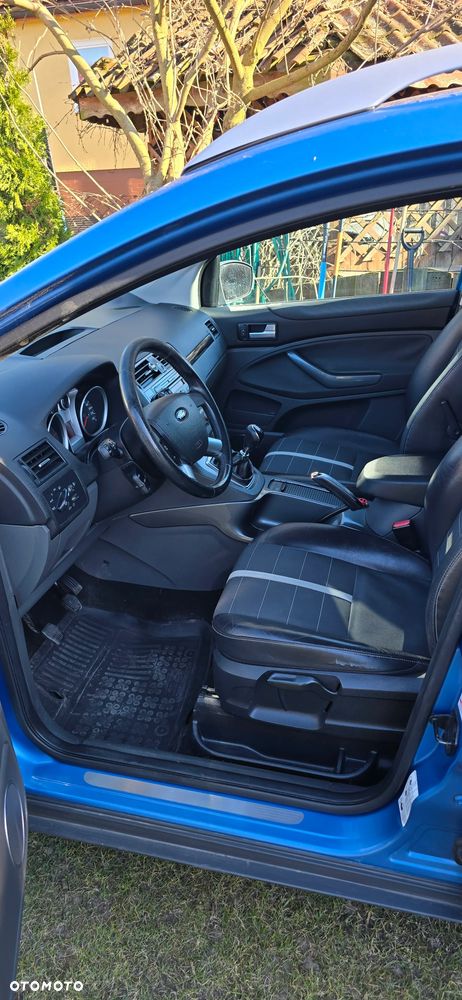 Ford Kuga 2.0 TDCi 4x4 Trend - 12