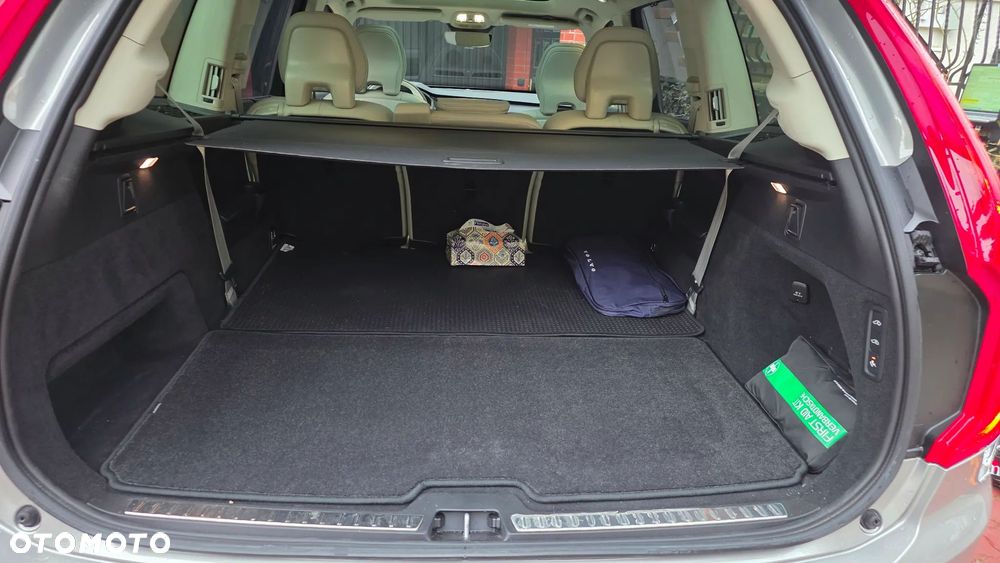 Volvo XC 90 T8 AWD Plug-In Hybrid Inscription Expression 7os - 12