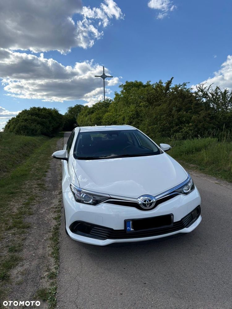 Toyota Auris 1.4 D-4D Active - 3