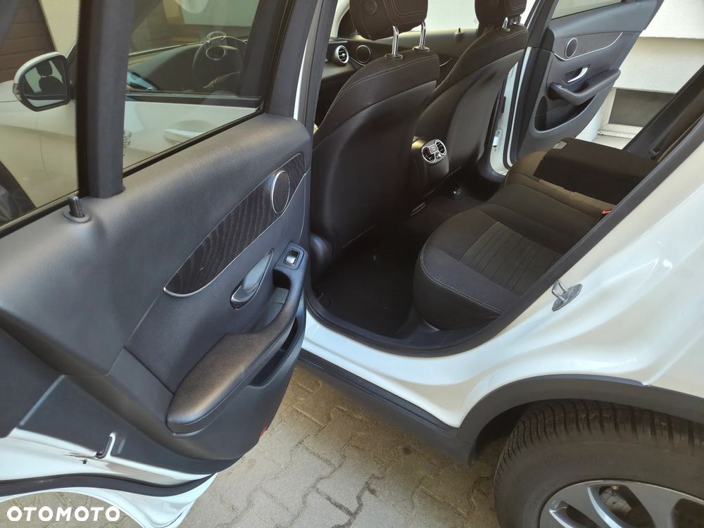 Mercedes-Benz GLC - 20