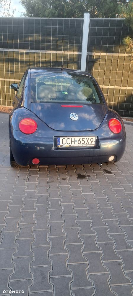 Volkswagen New Beetle - 9