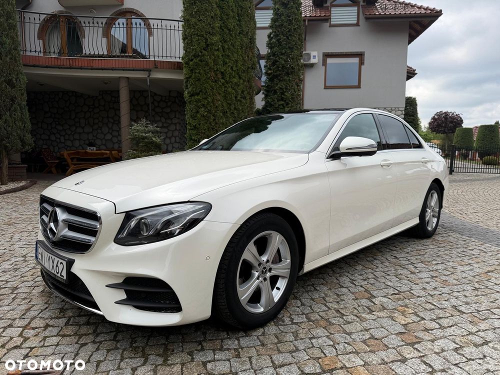 Mercedes-Benz Klasa E 220 d 4-Matic 9G-TRONIC - 2