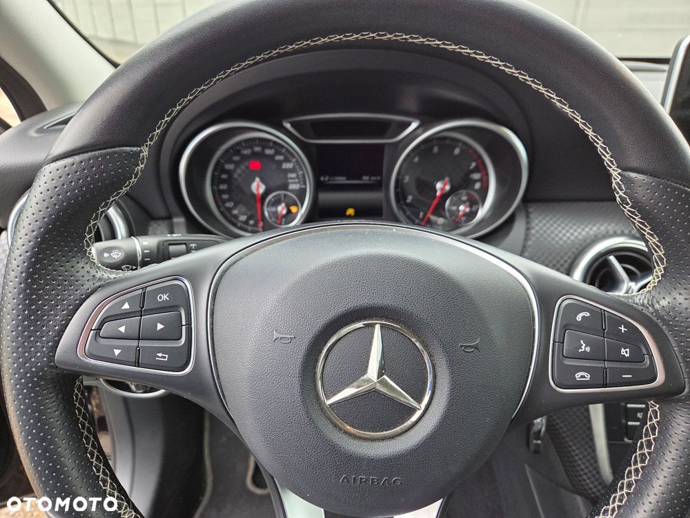 Mercedes-Benz Klasa A 200 Activity Edition - 17